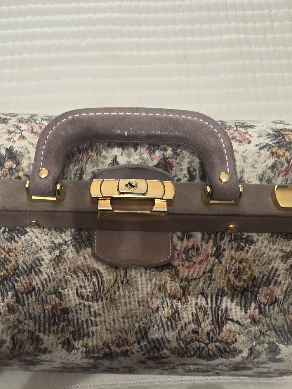 Floral Tapestry Top-Handle Vanity Bag in Taupe and Rose - Picture 10 of 12